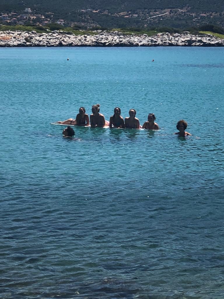 יוגה ופילאטיס באווירה יוונית – אוגוסט 2019