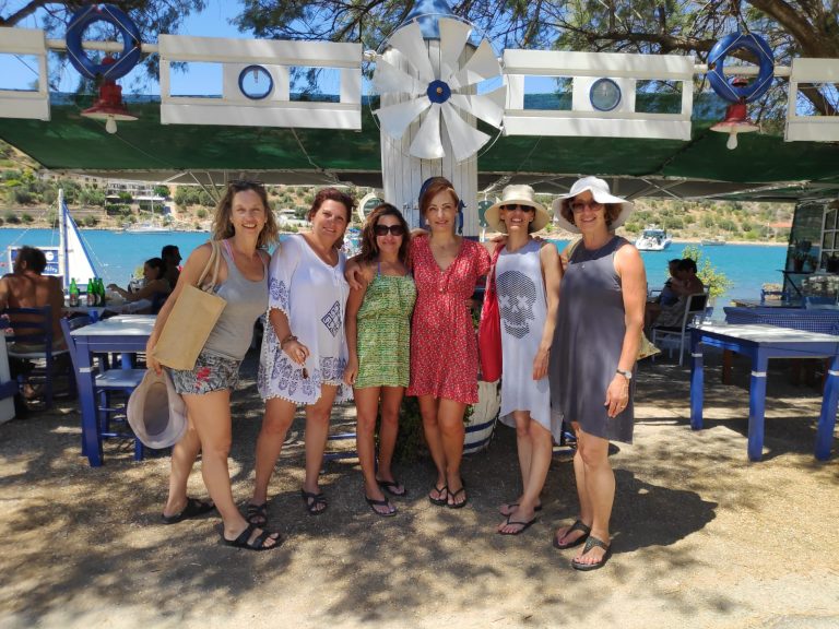 יוגה ופילאטיס באווירה יוונית – אוגוסט 2019