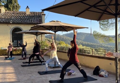 חופשת יוגה · ריקוד · ומיינדפולנס באיטליה – שבועות