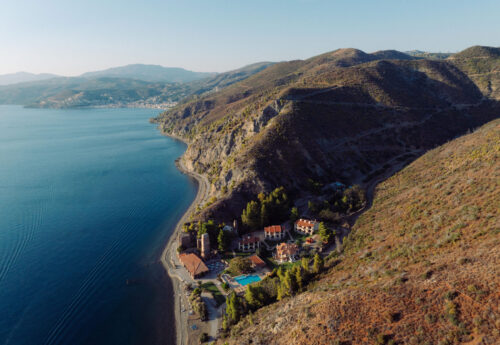 ריטריט וולנס על הים ביוון עם לינדה ודלית