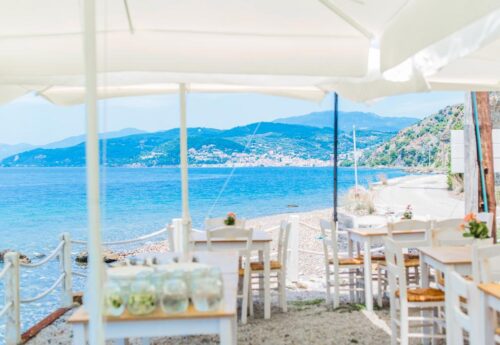 ריטריט וולנס על הים ביוון עם לינדה ודלית