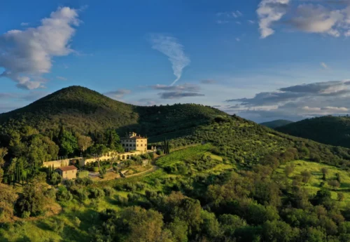 חופשת יוגה · ריקוד · ומיינדפולנס באיטליה – שבועות