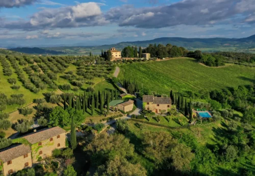 חופשת יוגה · ריקוד · ומיינדפולנס באיטליה – שבועות