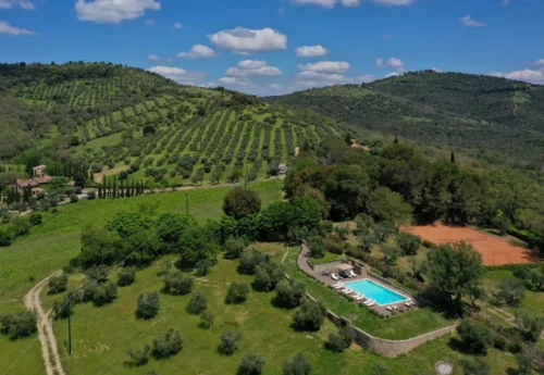 חופשת יוגה · ריקוד · ומיינדפולנס באיטליה – שבועות